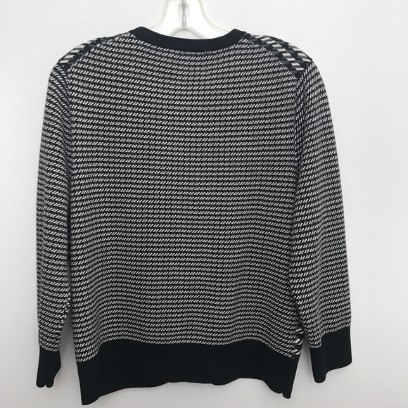 Ann Taylor Houndstooth Cropped Cardigan NWOT - Picture 3 of 5